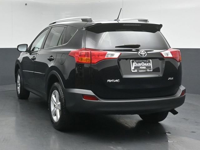 Used 2014 Toyota RAV4 XLE FWD image 2