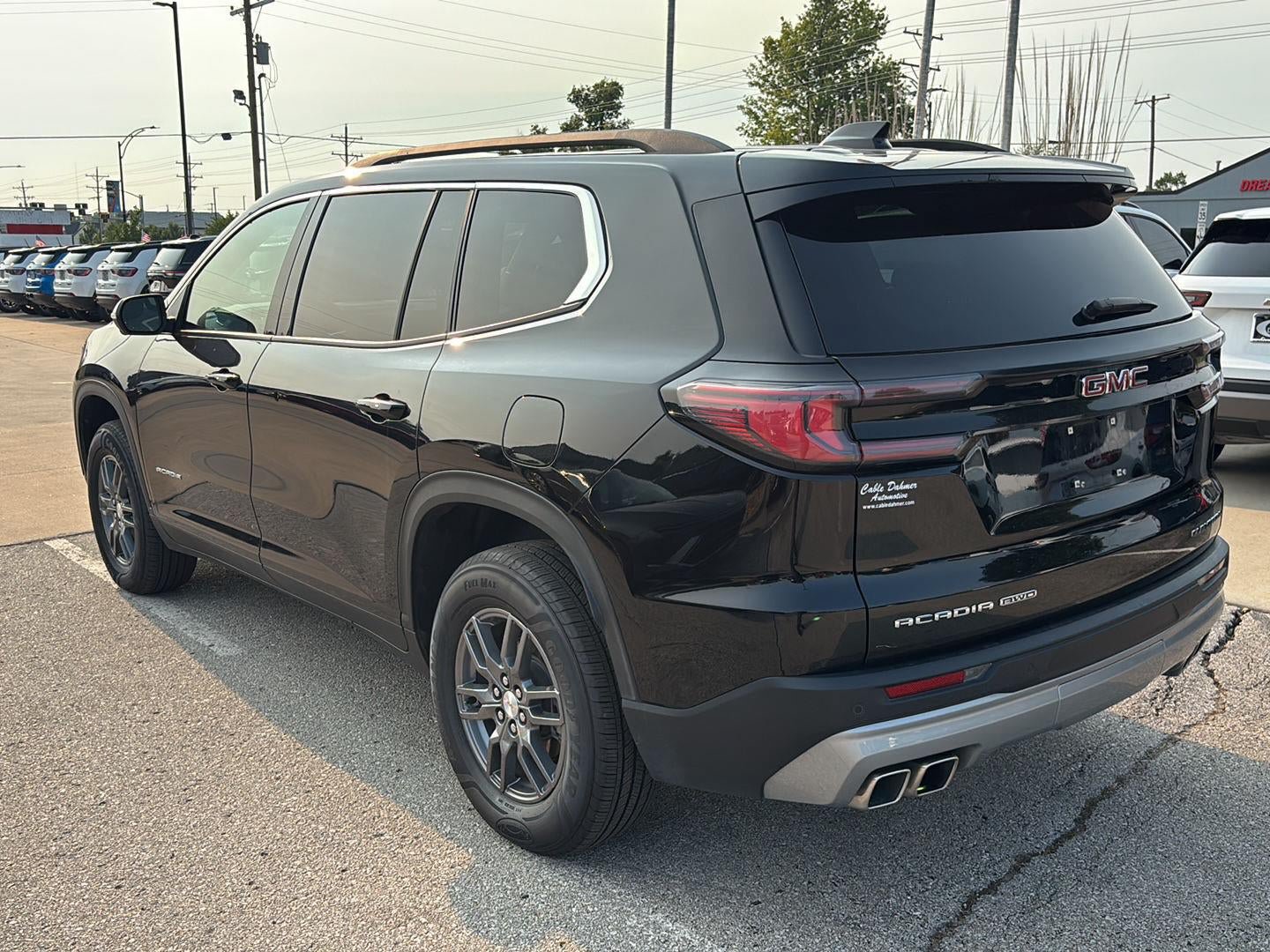 Used 2025 GMC Acadia Elevation AWD/4WD image 4