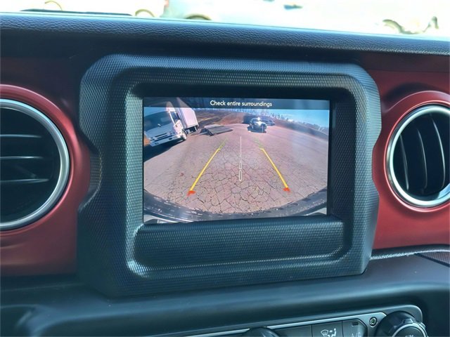 Used 2021 Jeep Wrangler Unlimited Rubicon w/ Cold Weather Group image 10