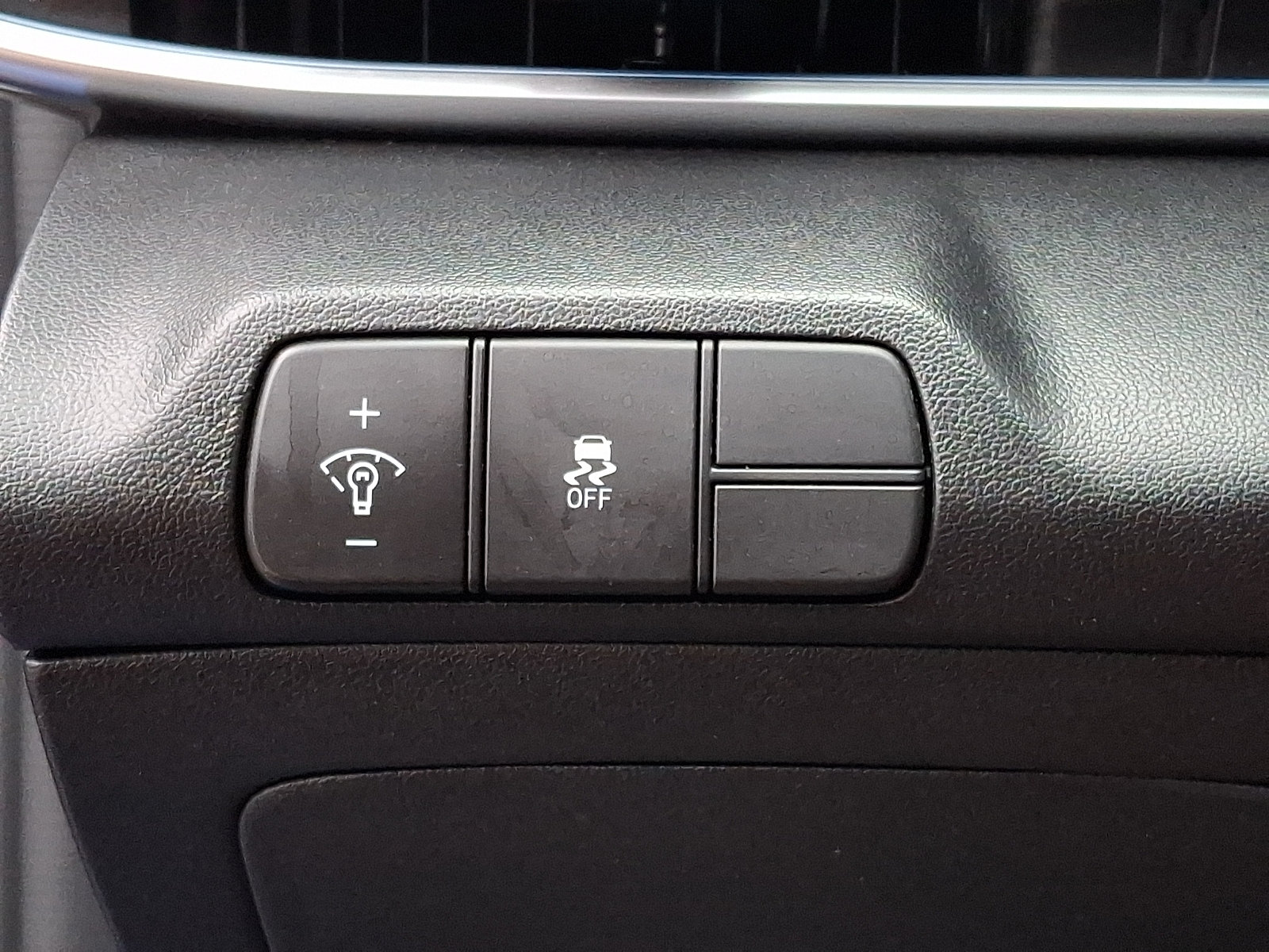 Used 2024 Hyundai Elantra SEL FWD image 27
