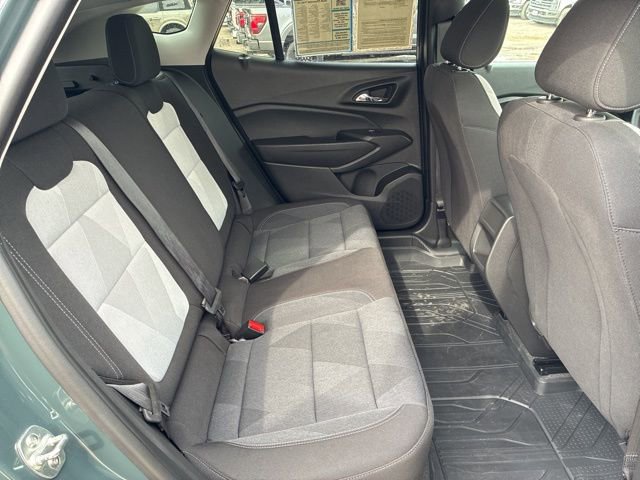 Used 2025 Chevrolet Trax LS w/ LS Convenience Package image 22