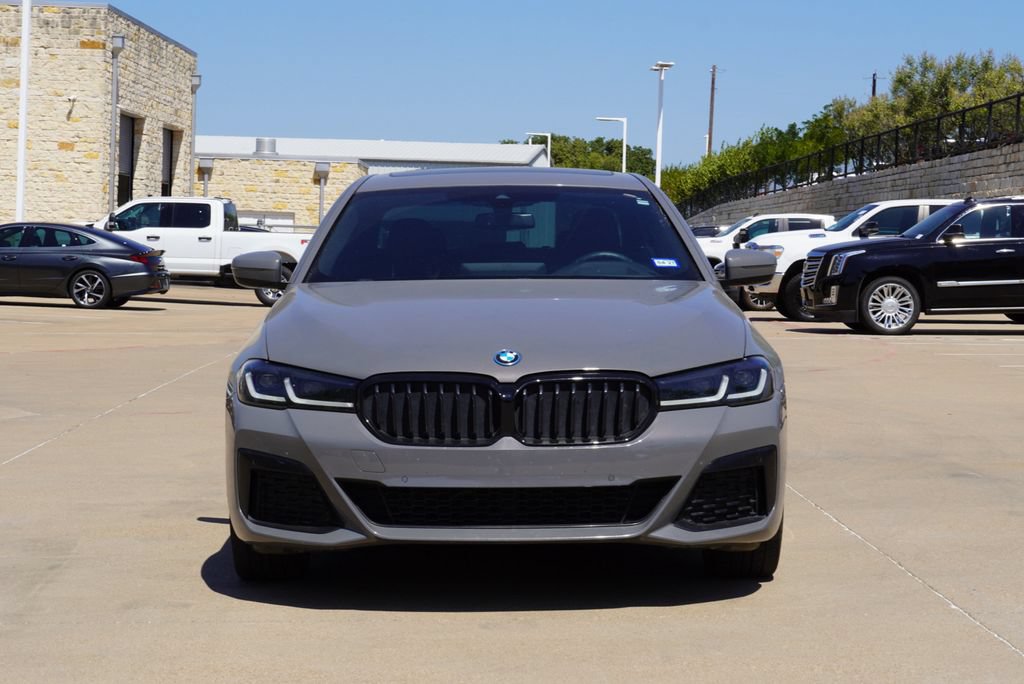Used 2022 BMW 530e w/ Premium Package RWD image 2