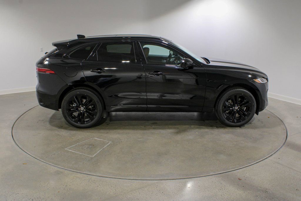 New 2026 Jaguar F-PACE R-Dynamic S image 6