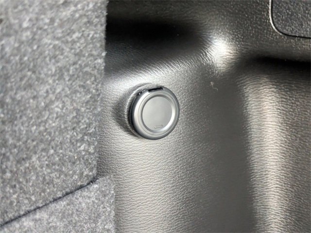 Used 2024 Mitsubishi Outlander FWD image 13