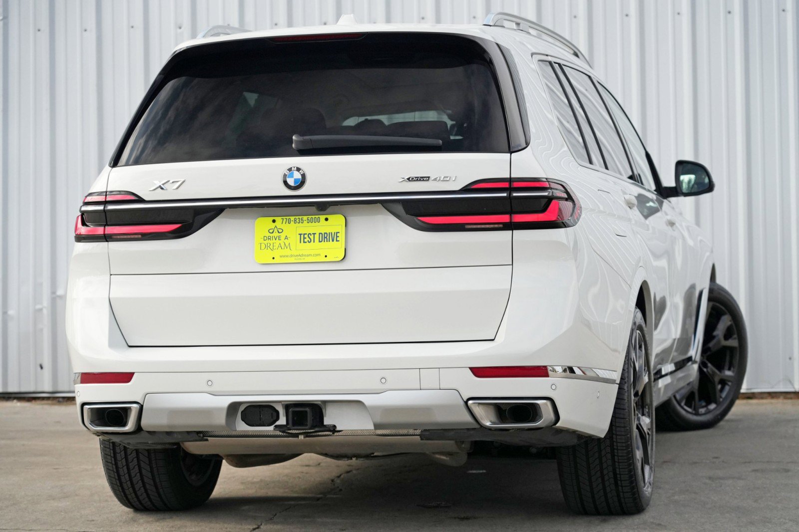 Used 2023 BMW X7 xDrive40i w/ Premium Package image 5