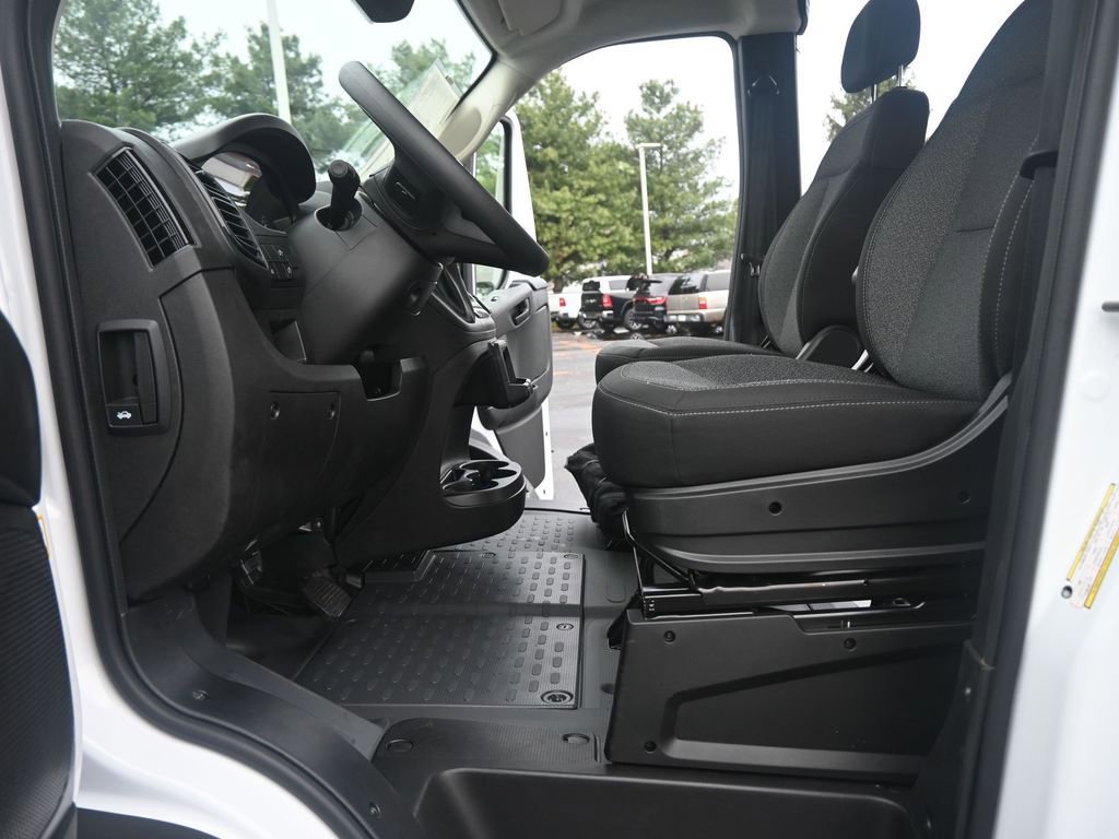 New 2025 RAM ProMaster 2500 w/ Convenience Group image 19