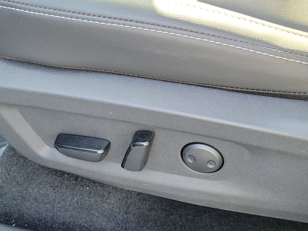Certified 2025 Nissan Murano SL AWD/4WD image 18