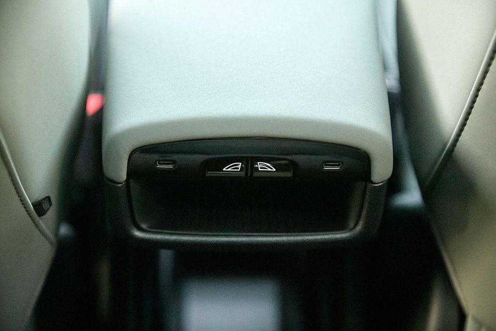 New 2026 Volvo EX30 Cross Country Ultra w/ Protection Package Premier image 22