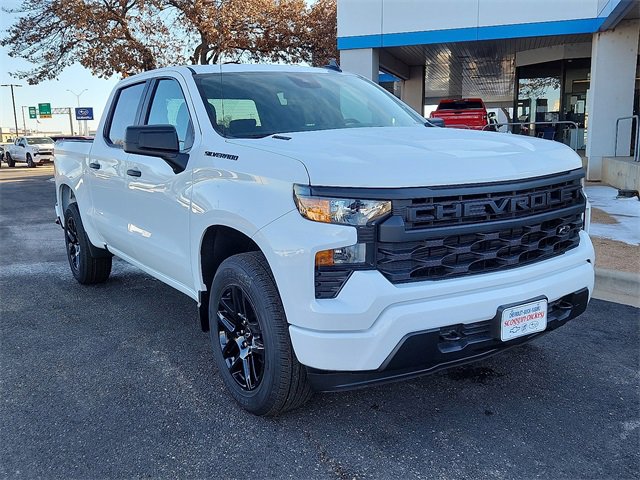 New 2026 Chevrolet Silverado 1500 Custom w/ LPO, Dark Essentials Package image 4