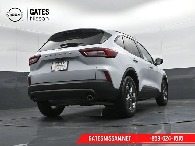 Used 2025 Ford Escape ST-Line FWD image 32