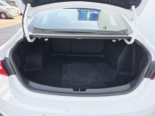 Used 2024 Chevrolet Malibu LT image 10