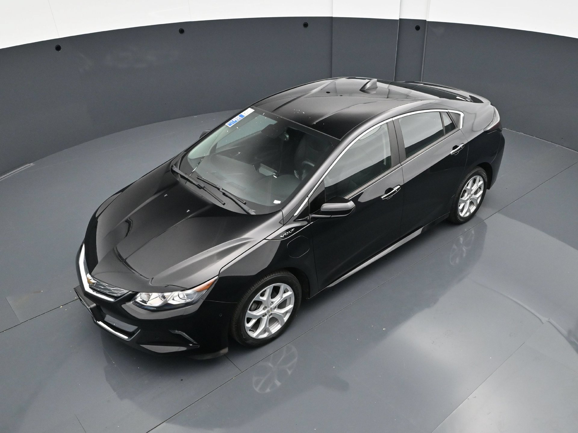 Used 2017 Chevrolet Volt Premier FWD image 35