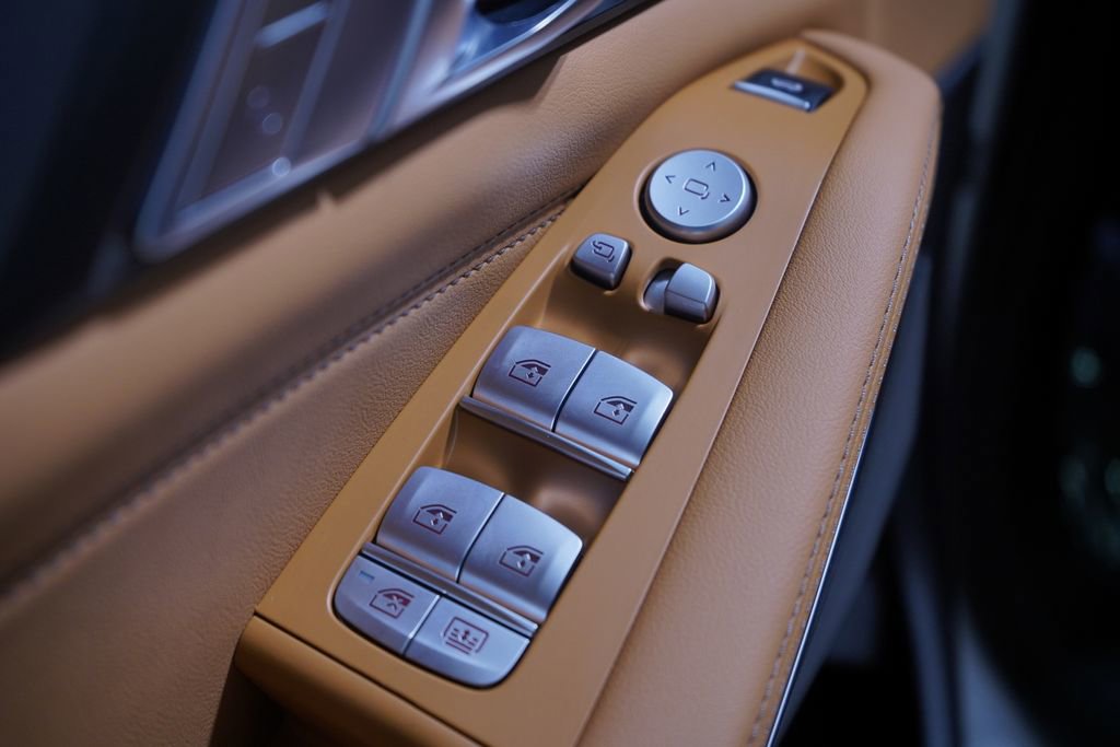 Used 2026 BMW X7 xDrive40i image 18