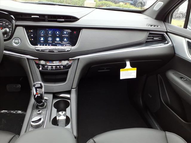 New 2026 Cadillac XT5 Premium Luxury w/ LPO, ONYX Package AWD/4WD image 18