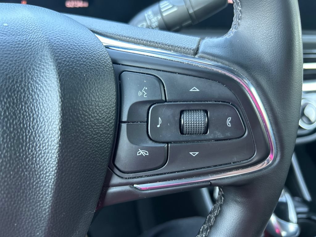 Used 2025 Buick Envista Sport Touring w/ Convenience I Package FWD image 29
