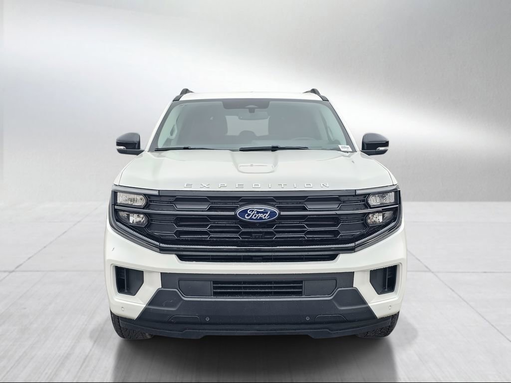 New 2026 Ford Expedition Active image 6