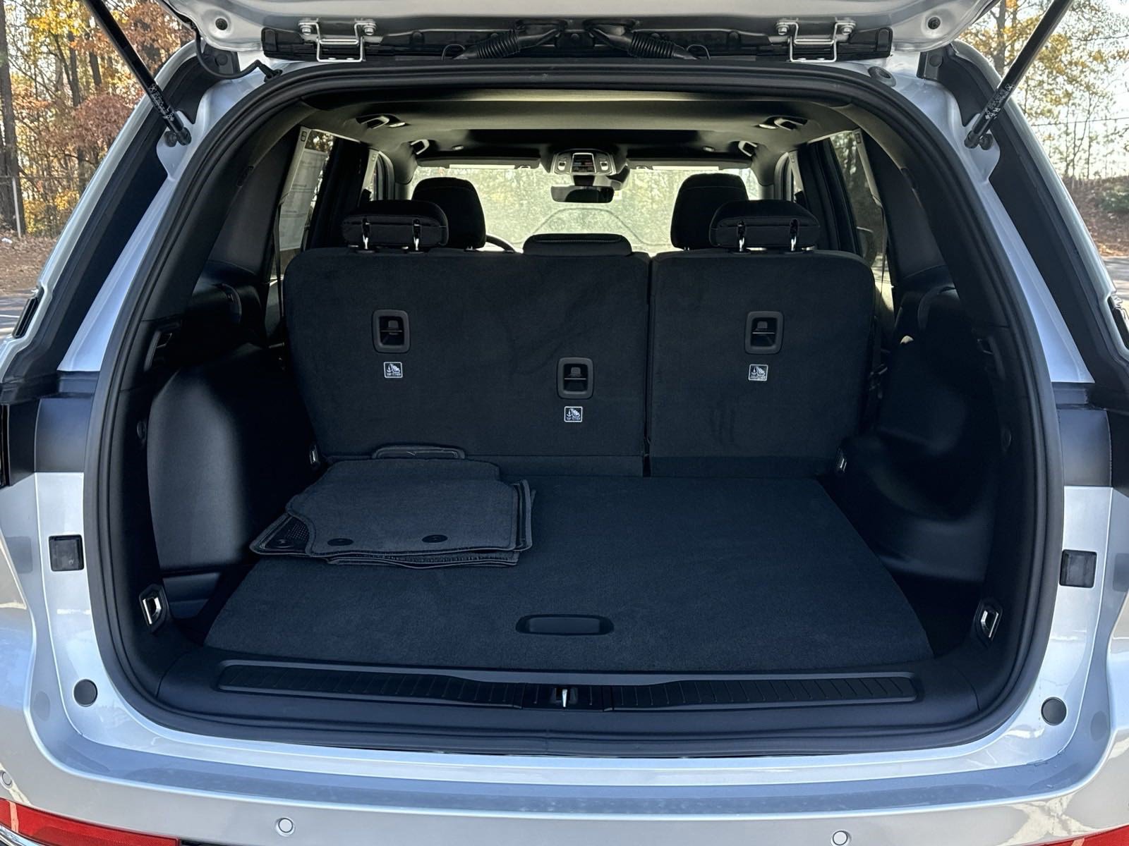 New 2025 Jeep Grand Cherokee Laredo X image 23