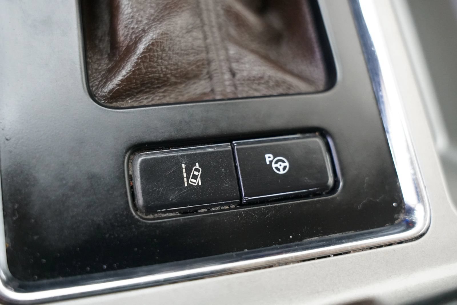 Used 2019 Ford F150 Lariat w/ Equipment Group 502A Luxury RWD image 17