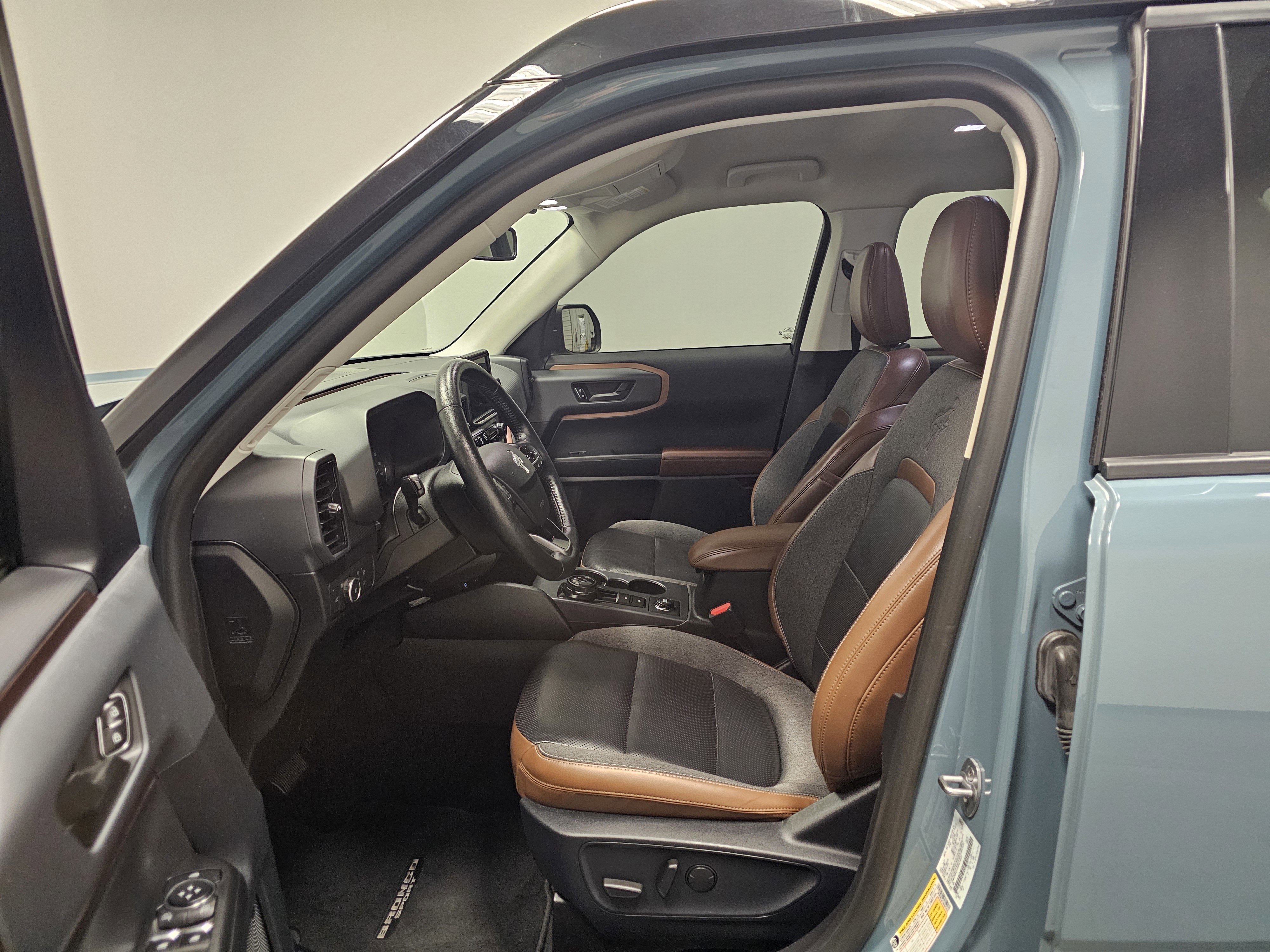 Used 2021 Ford Bronco Sport Outer Banks w/ Outer Banks Package (96D) AWD/4WD image 16