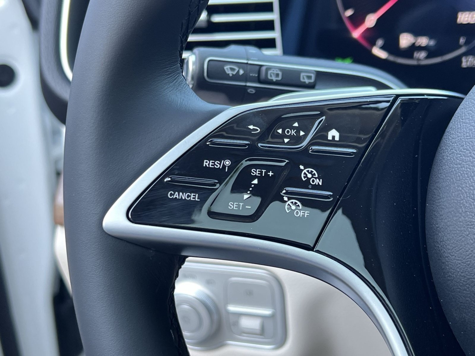 New 2026 Mercedes-Benz GLE 350 4MATIC image 37