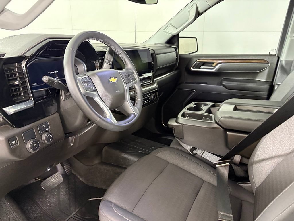 Used 2025 Chevrolet Silverado 1500 LT w/ LPO, Dark Essentials Package RWD image 21