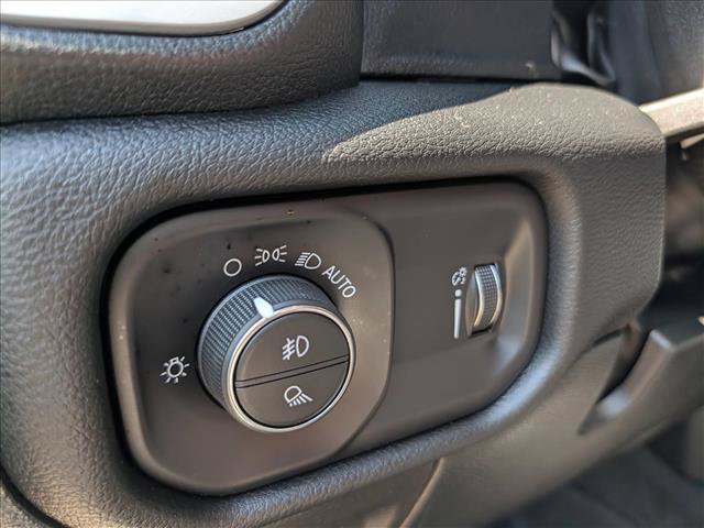 Used 2022 RAM 1500 Big Horn AWD/4WD image 30