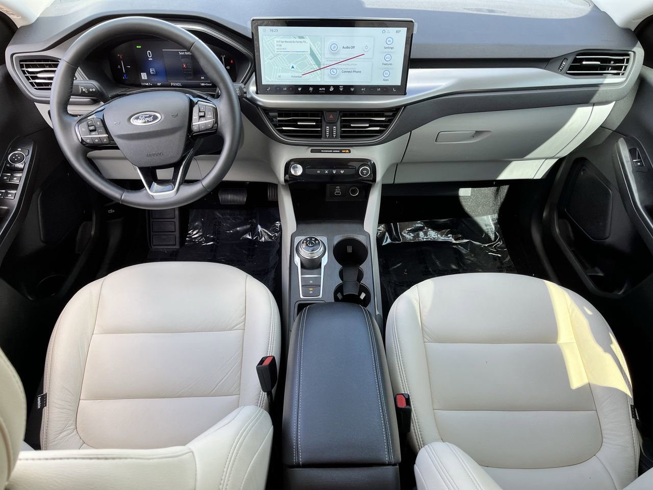 Used 2025 Ford Escape SE image 9