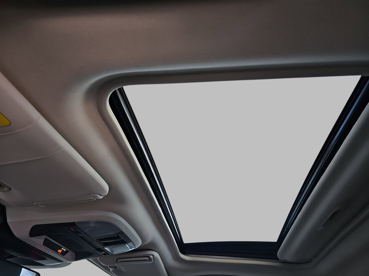 Certified 2025 Subaru Crosstrek 2.5i Limited w/ Crosstrek Mirror Package image 36