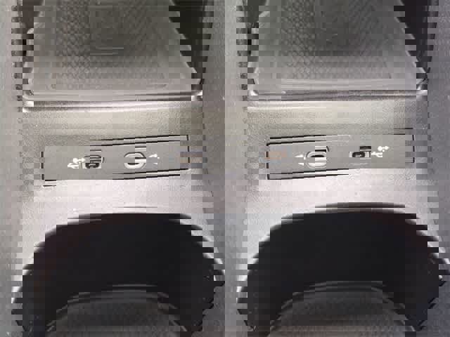 Used 2022 Volkswagen ID.4 Pro S image 31