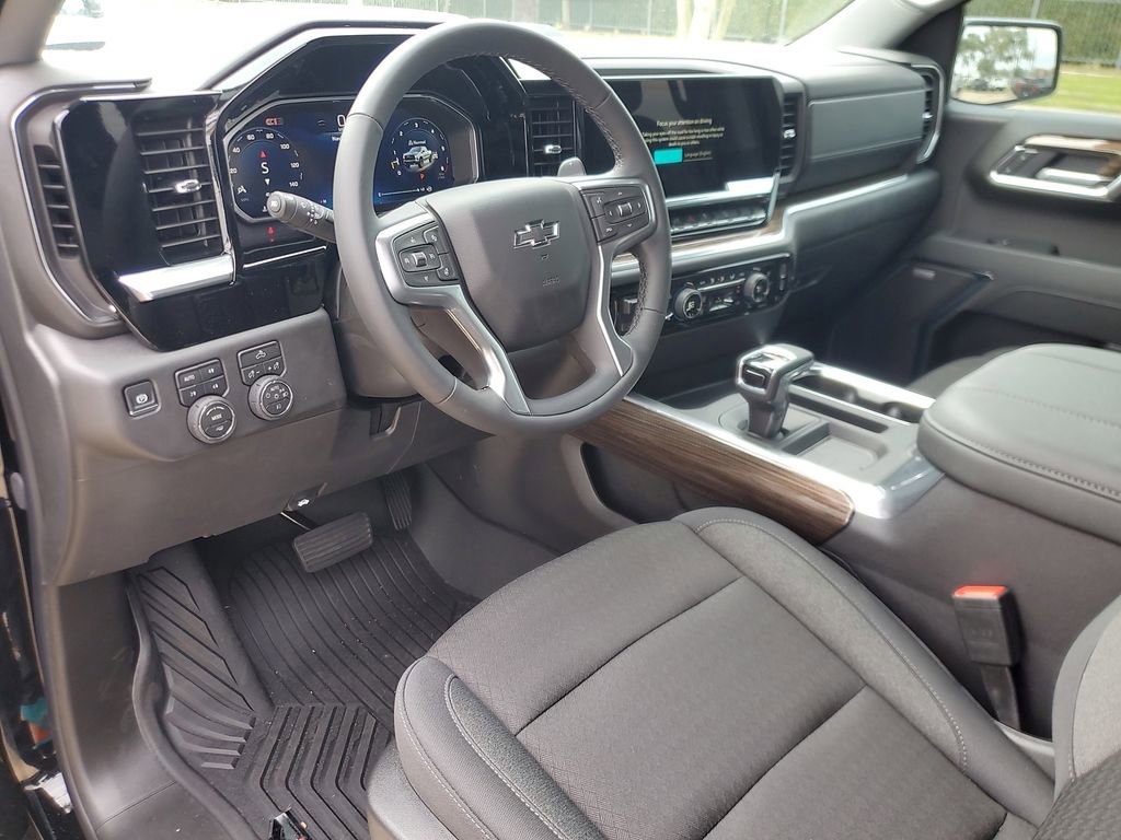 New 2026 Chevrolet Silverado 1500 LT Trail Boss w/ Convenience Package II image 17