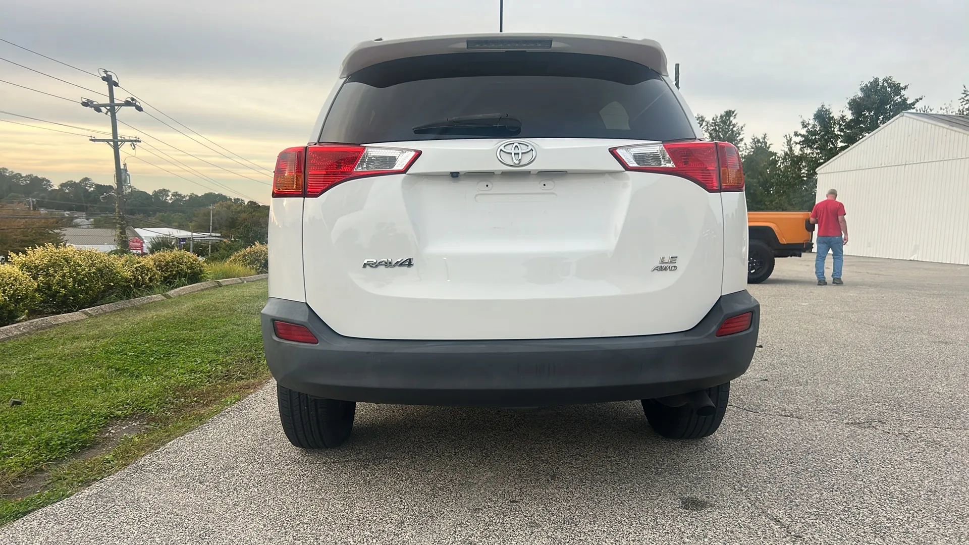 Used 2015 Toyota RAV4 LE image 11