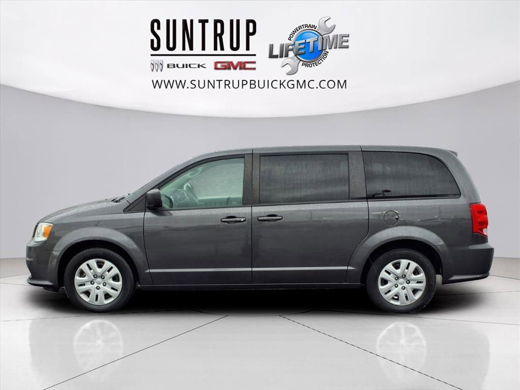 Used 2018 Dodge Grand Caravan SE w/ UConnect Hands-Free Group image 25