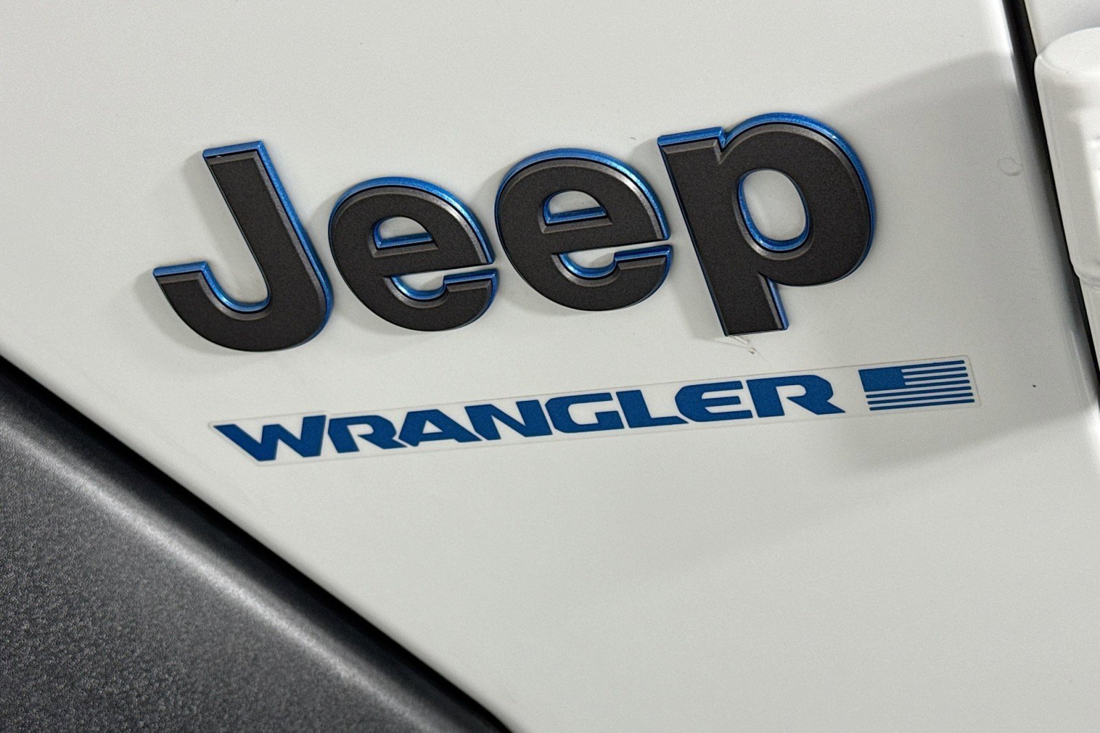 Used 2024 Jeep Wrangler Unlimited AWD/4WD image 9