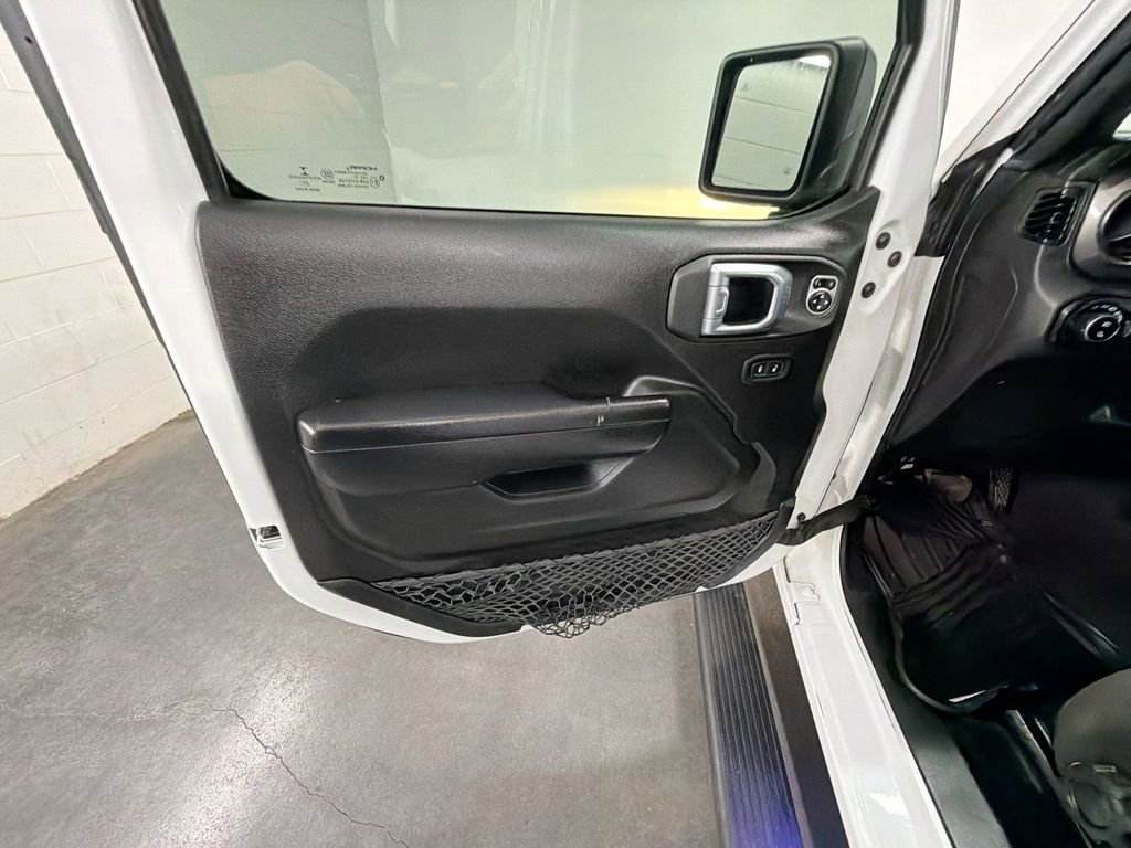 Used 2021 Jeep Gladiator Sport AWD/4WD image 20