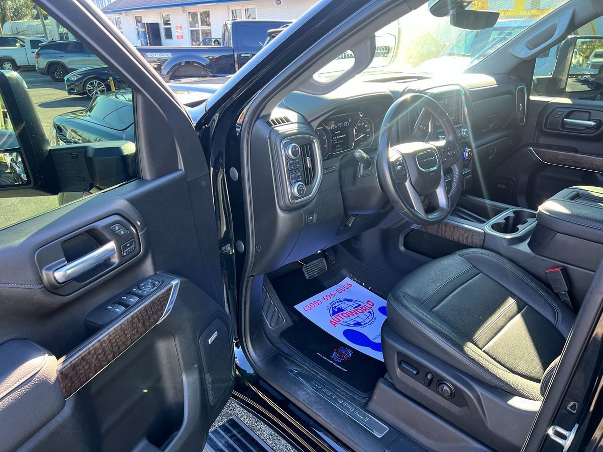 Used 2021 GMC Sierra 2500 Denali w/ Denali Ultimate Package AWD/4WD image 10