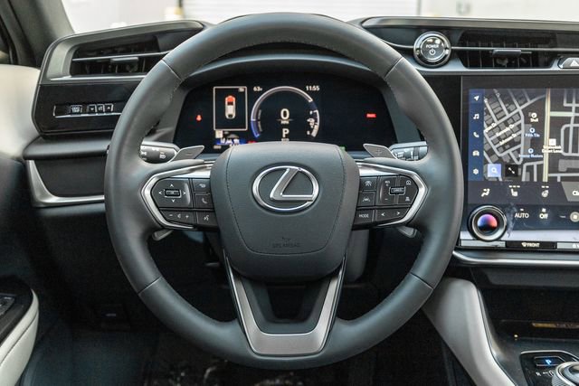 Used 2025 Lexus RZ 300e w/ Accessory Package (Z1) image 8