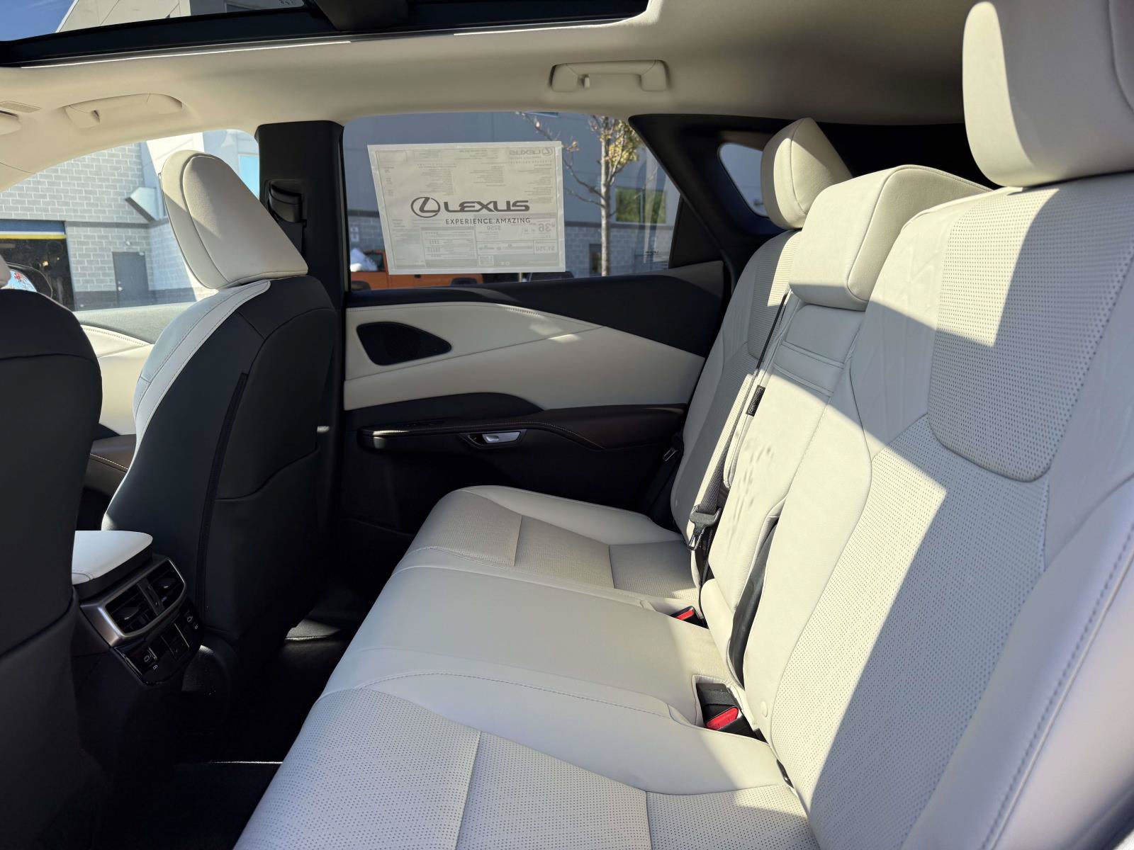 New 2026 Lexus RX 350 w/ Convenience Package AWD/4WD image 13