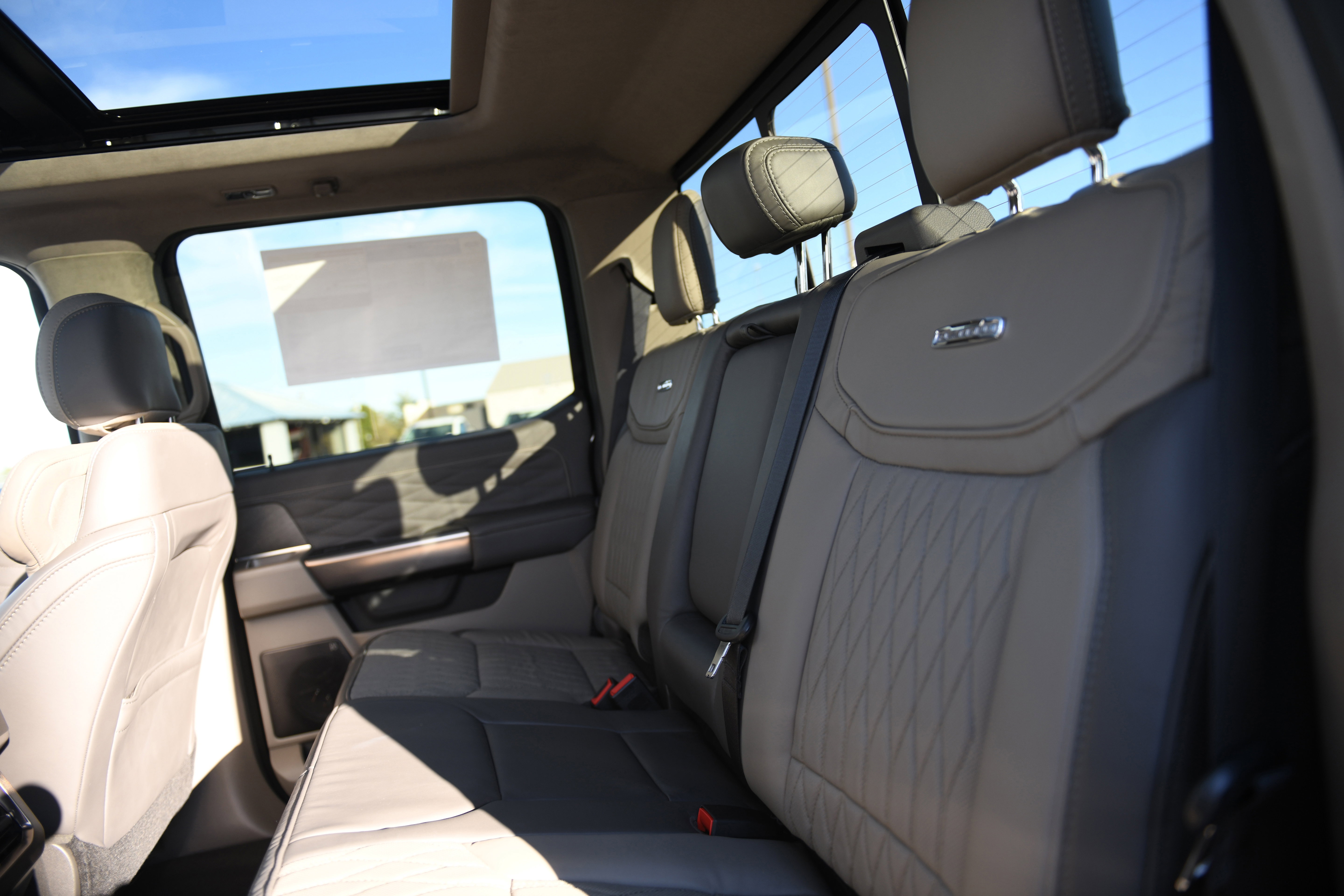 New 2026 Ford F250 Platinum w/ Platinum Plus Package image 18