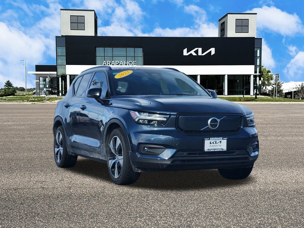 Used 2022 Volvo XC40 P8 Recharge Plus image 2