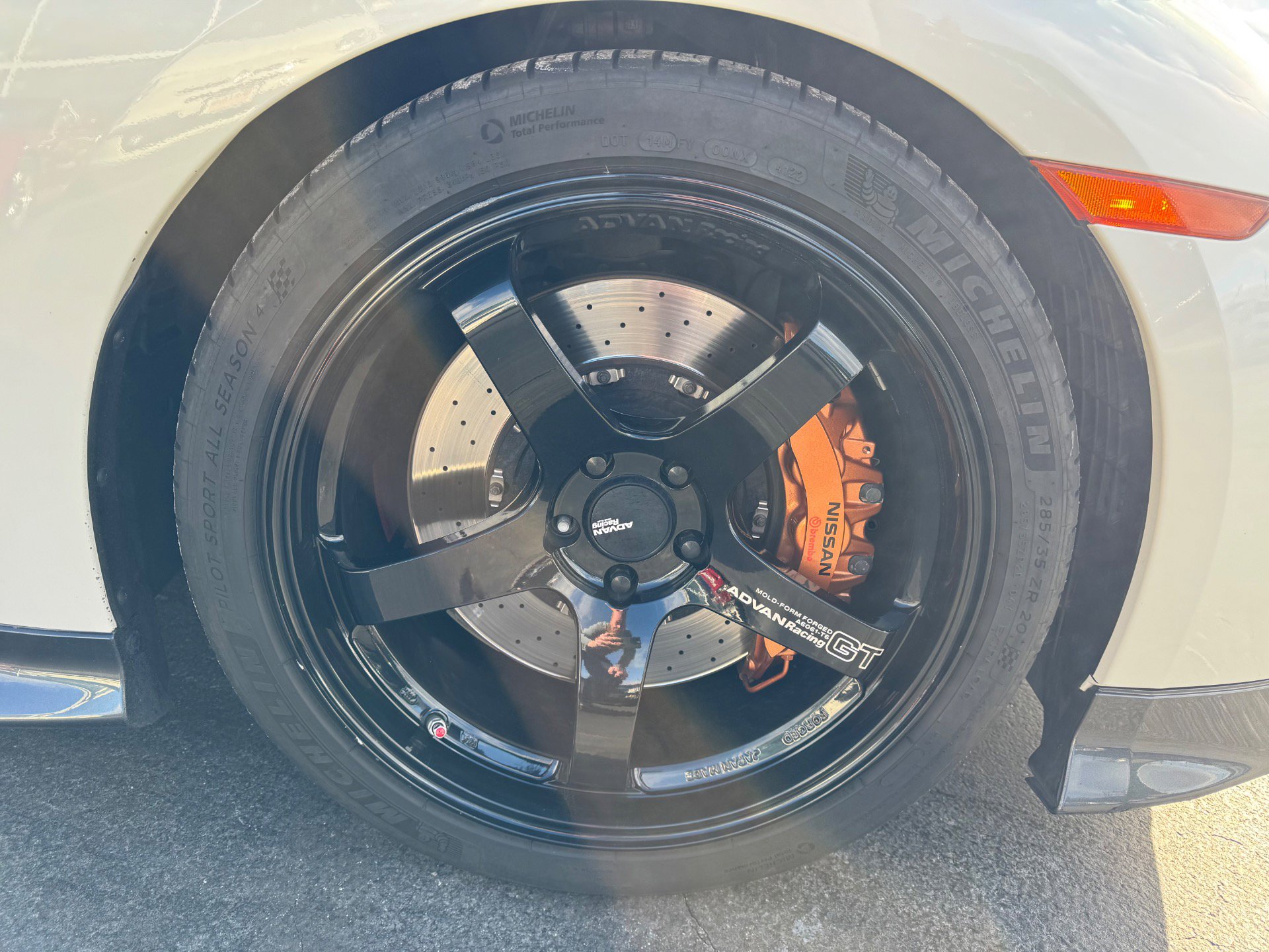 Used 2019 Nissan GT-R Premium image 37