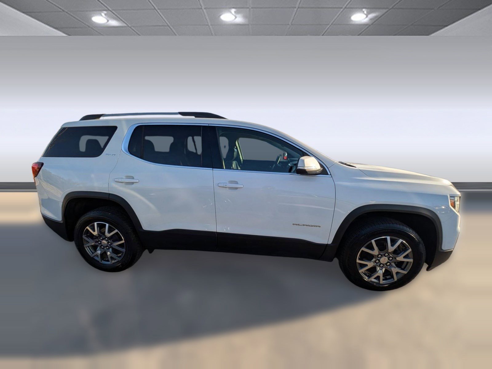Used 2023 GMC Acadia SLT image 8