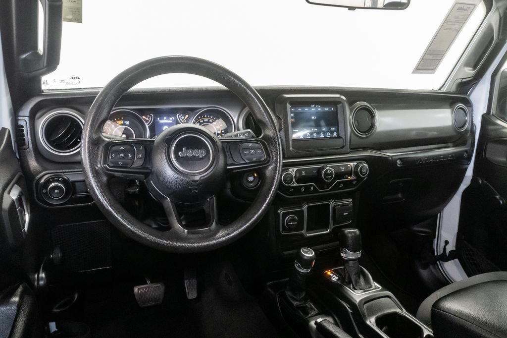 Used 2023 Jeep Wrangler Unlimited Sport AWD/4WD image 7