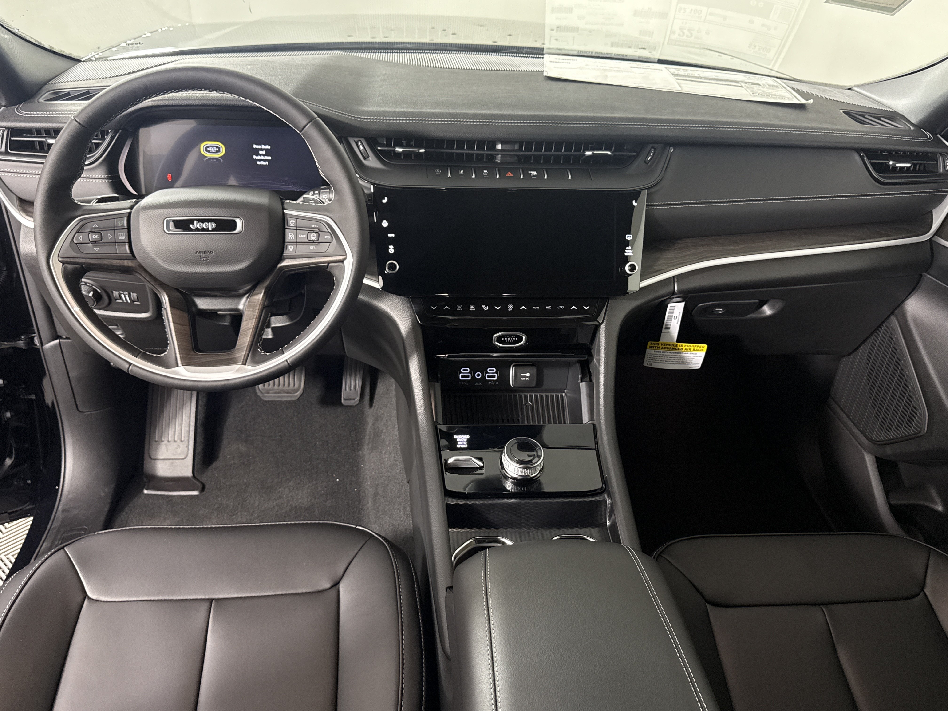New 2027 Jeep Grand Cherokee Limited AWD/4WD image 22