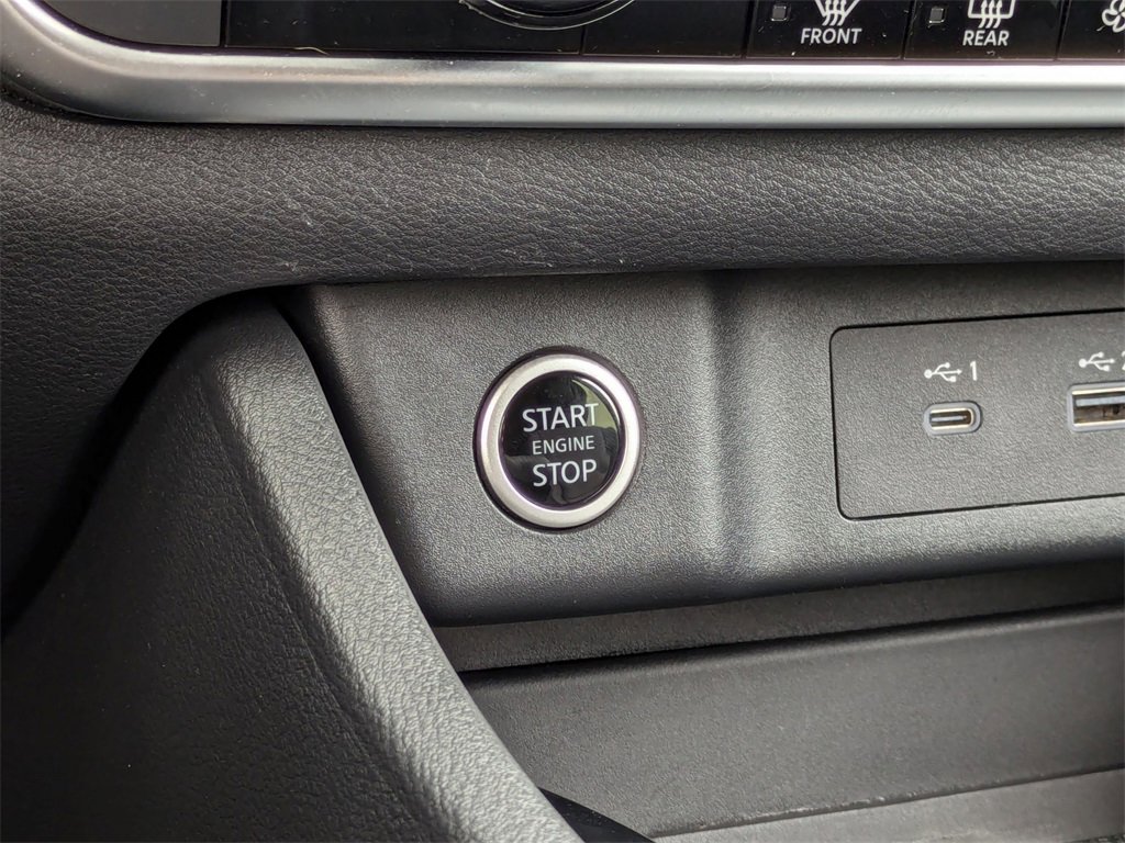 Certified 2023 Nissan Rogue SV image 27