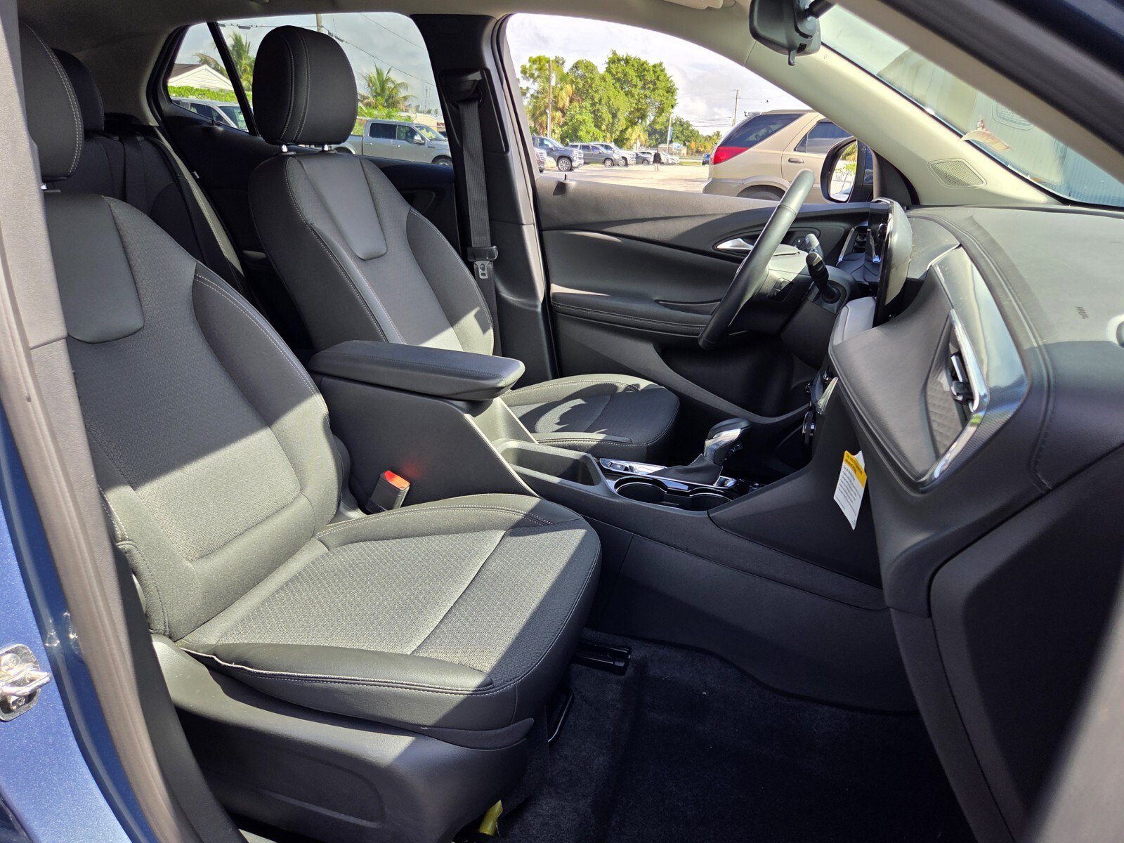 Certified 2026 Buick Encore GX Preferred w/ Comfort Package FWD image 17