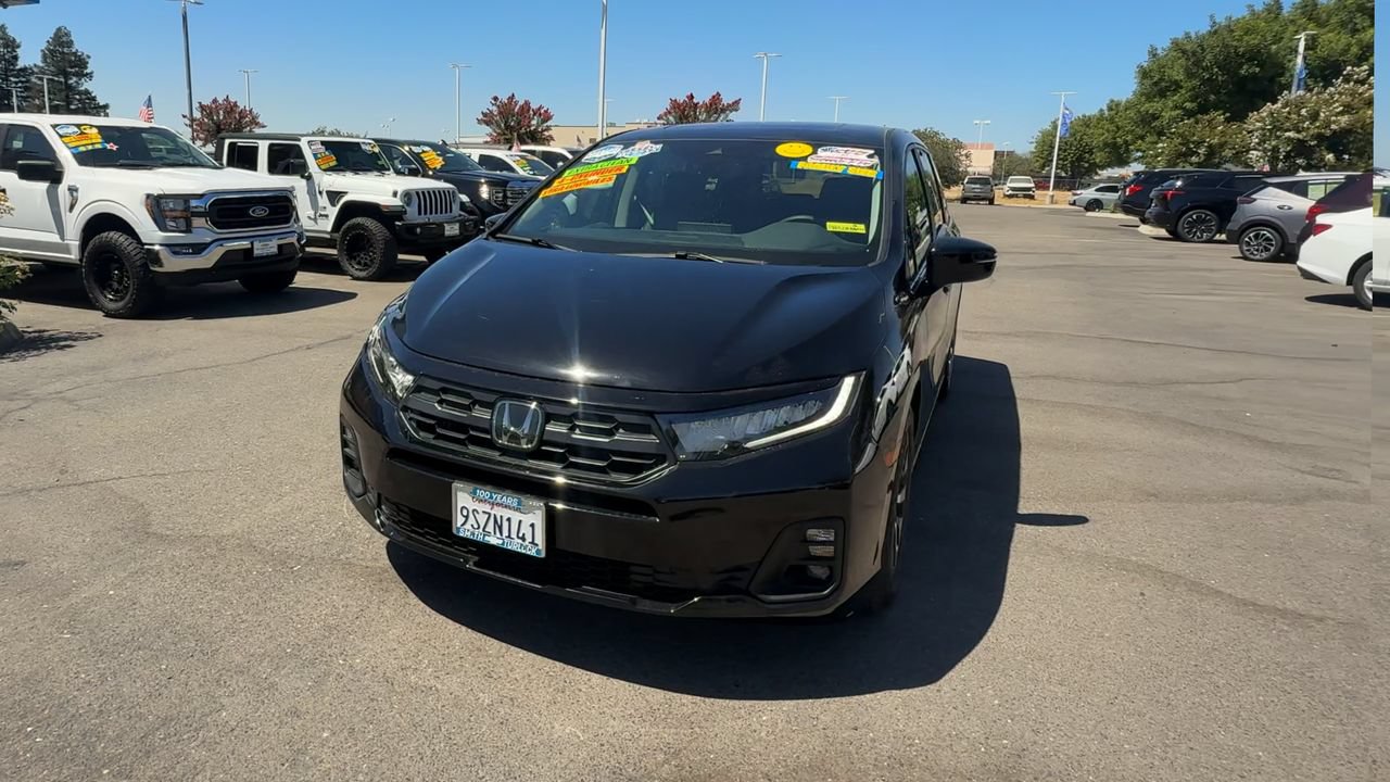 Used 2025 Honda Odyssey EX-L image 2