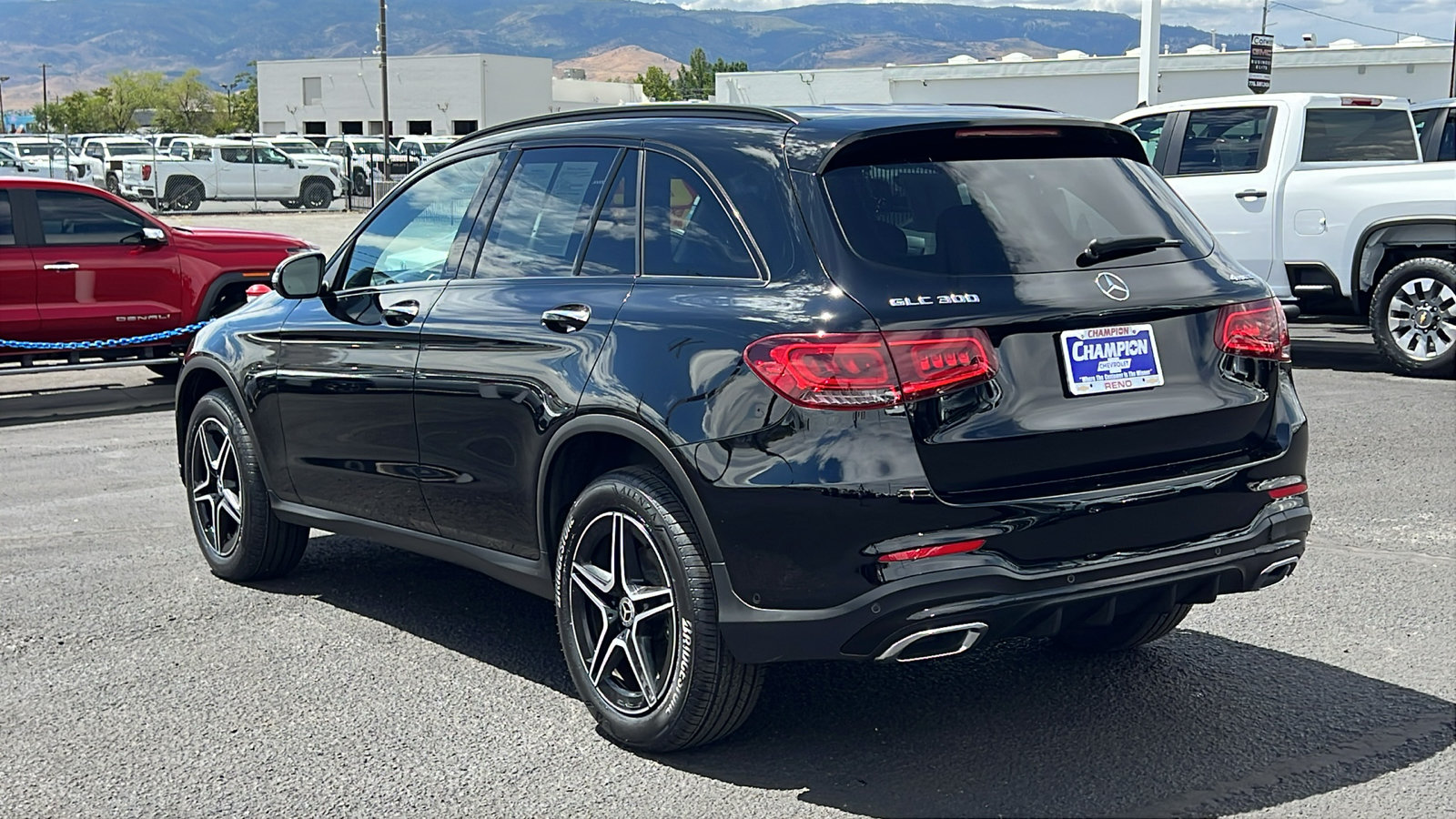 Used 2022 Mercedes-Benz GLC 300 4MATIC image 7