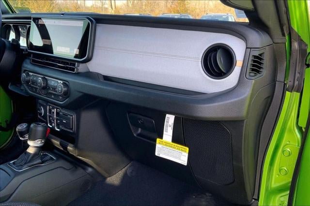 New 2026 Jeep Gladiator Sport AWD/4WD image 52