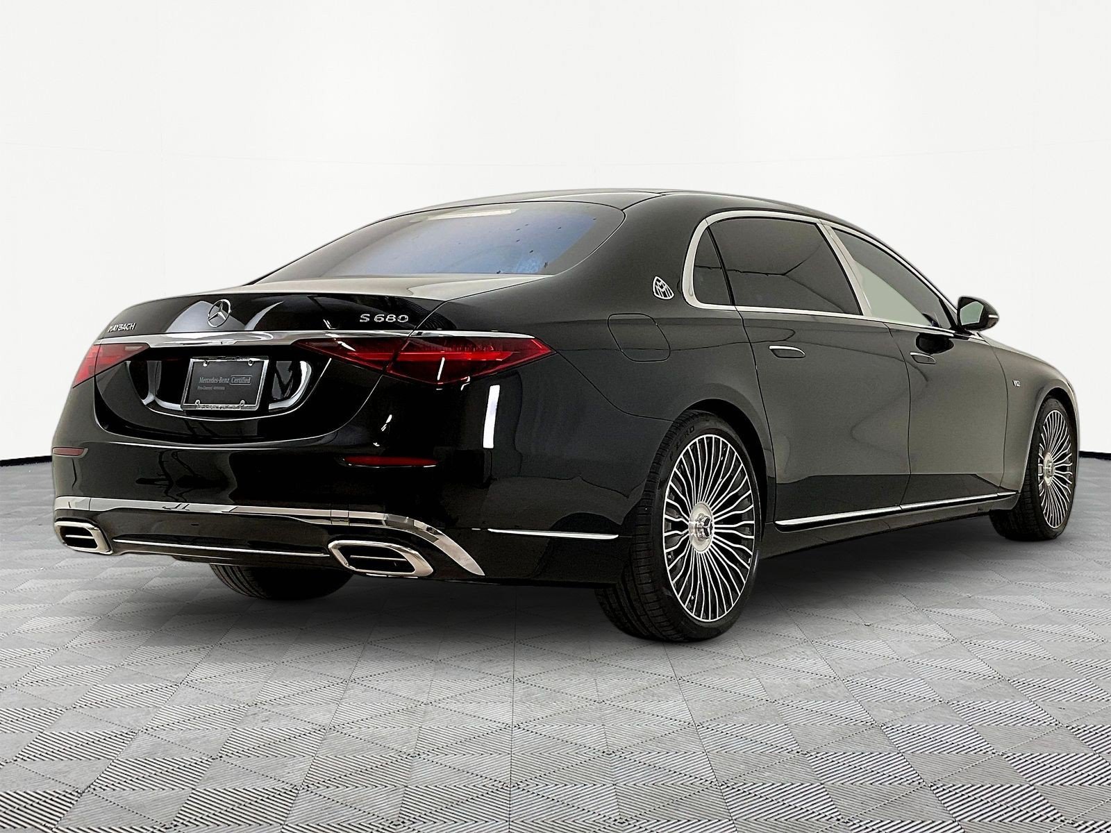Certified 2026 Mercedes-Benz Maybach S 680 4MATIC image 6