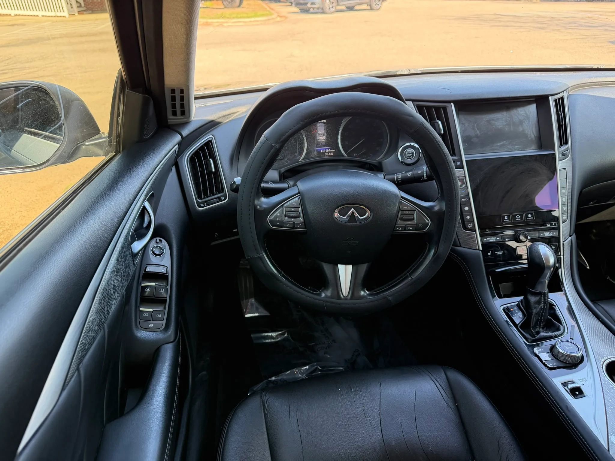 Used 2014 INFINITI Q50 Premium w/ Navigation Package image 27